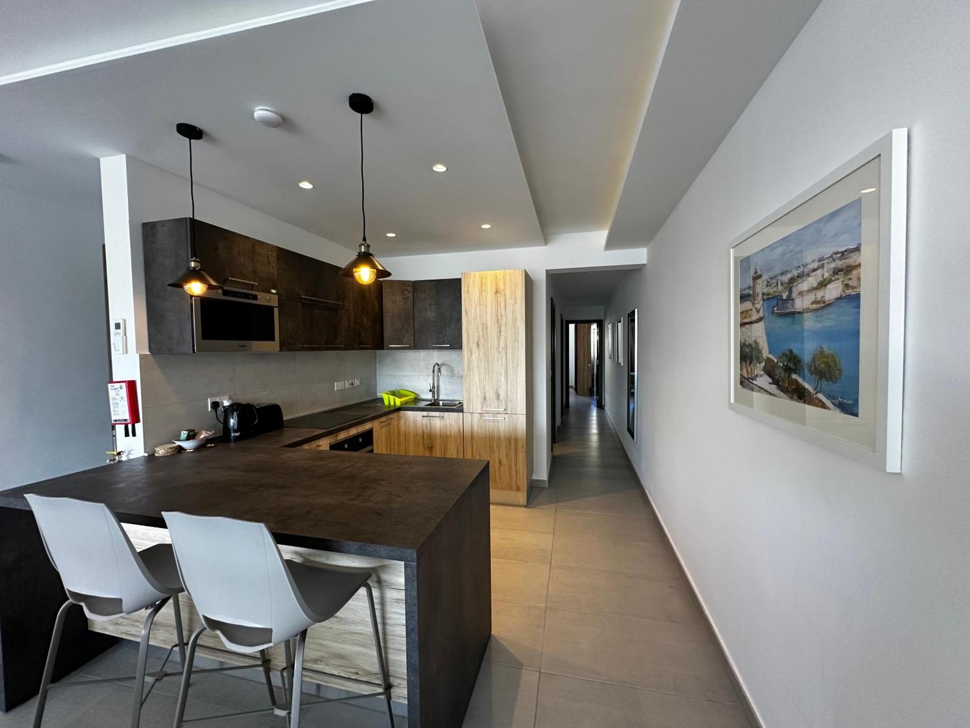 86 Spinola Bay *