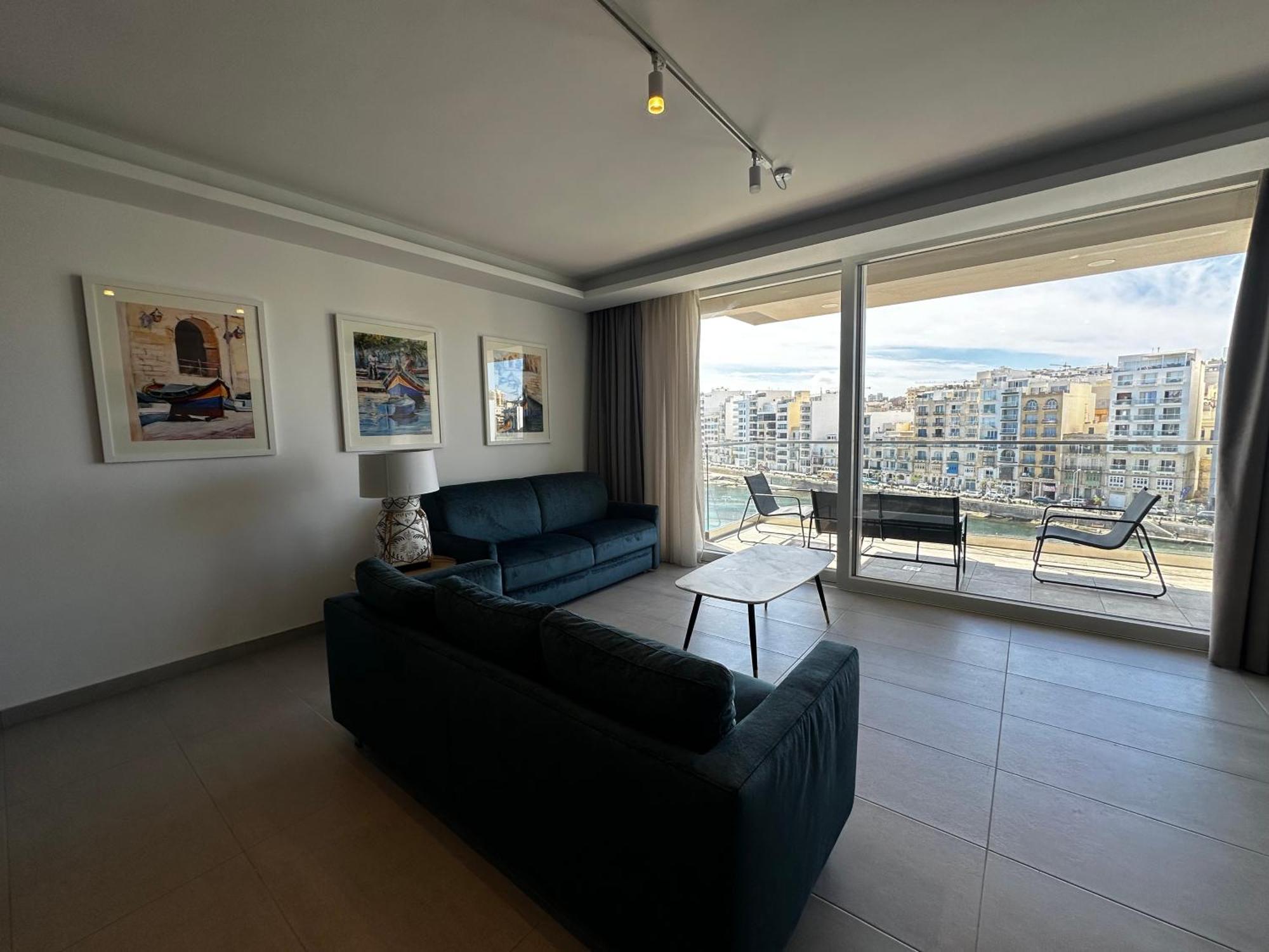 86 Spinola Bay San Ġiljan