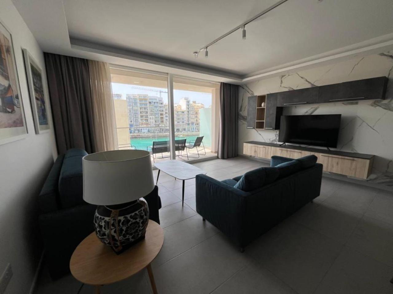 86 Spinola Bay Appartement