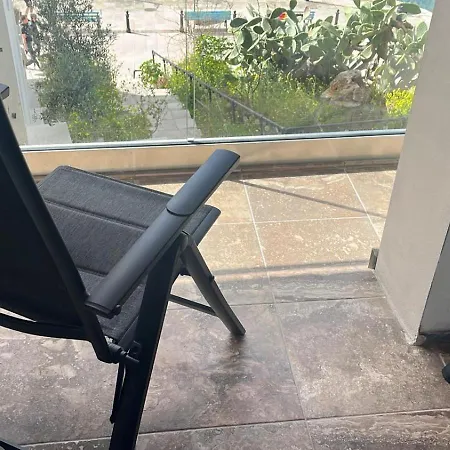 86 Spinola Bay Apartment Saint Julian's Room photo
