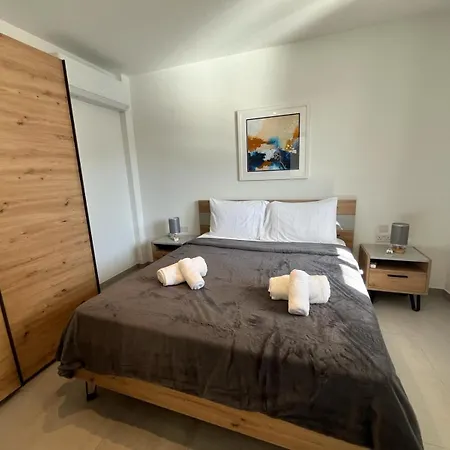 86 Spinola Bay Apartment Saint Julian's Room photo
