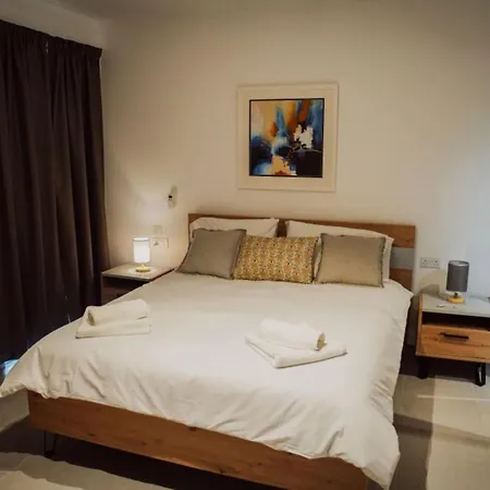 86 Spinola Bay Apartment Saint Julian's Exterior photo